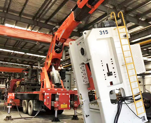 福州仓山附近随车吊出租，轻松解决运输难题