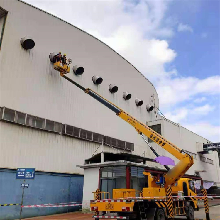 福州仓山高空作业车出租服务：专业广告牌安装解决方案